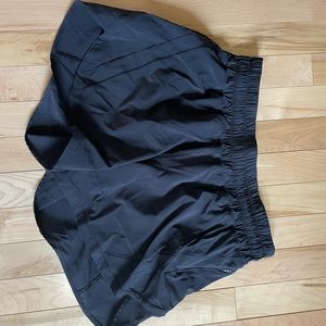 Lululemon Track That Mid Rise Lined Shorts 5”